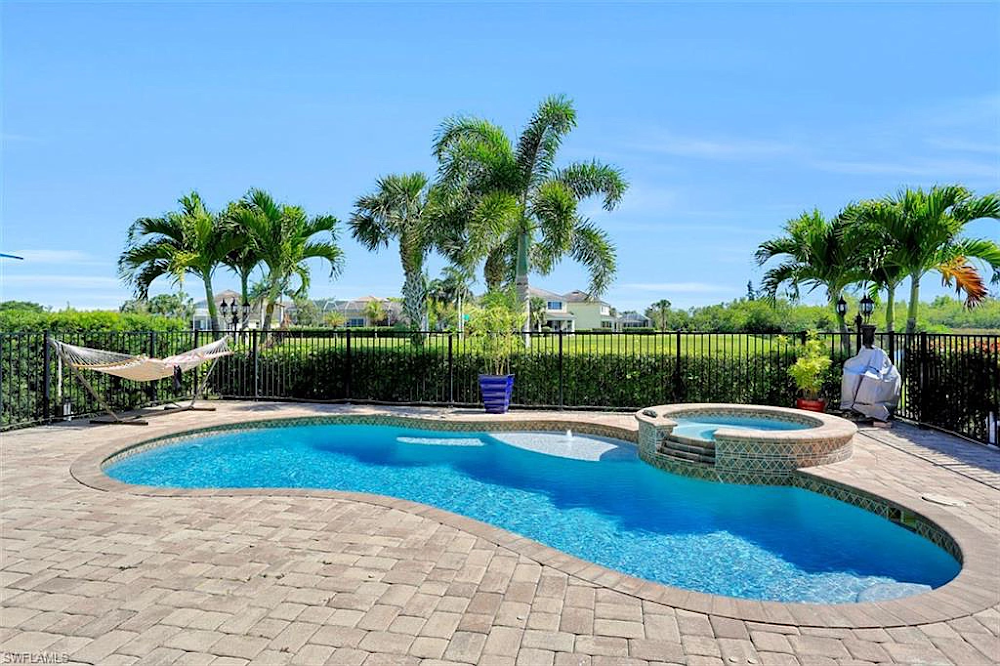 MAC Custom Pools & Aluminum
