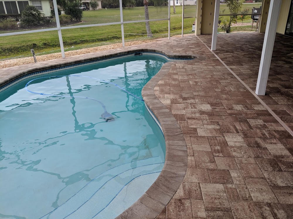 Tropical Pools & Screens,LLC
