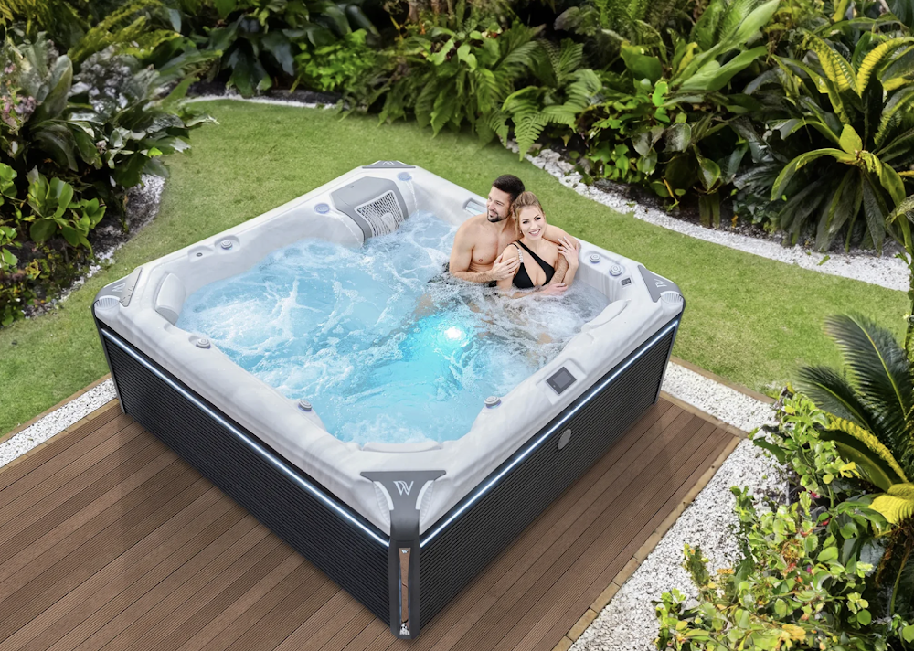 LEISURE WELLNESS NAPLES