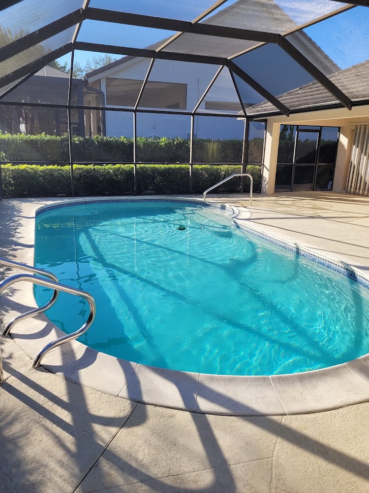 Paramount Pools